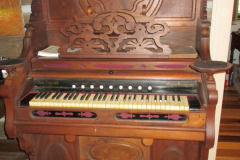 Pump-Organ-1